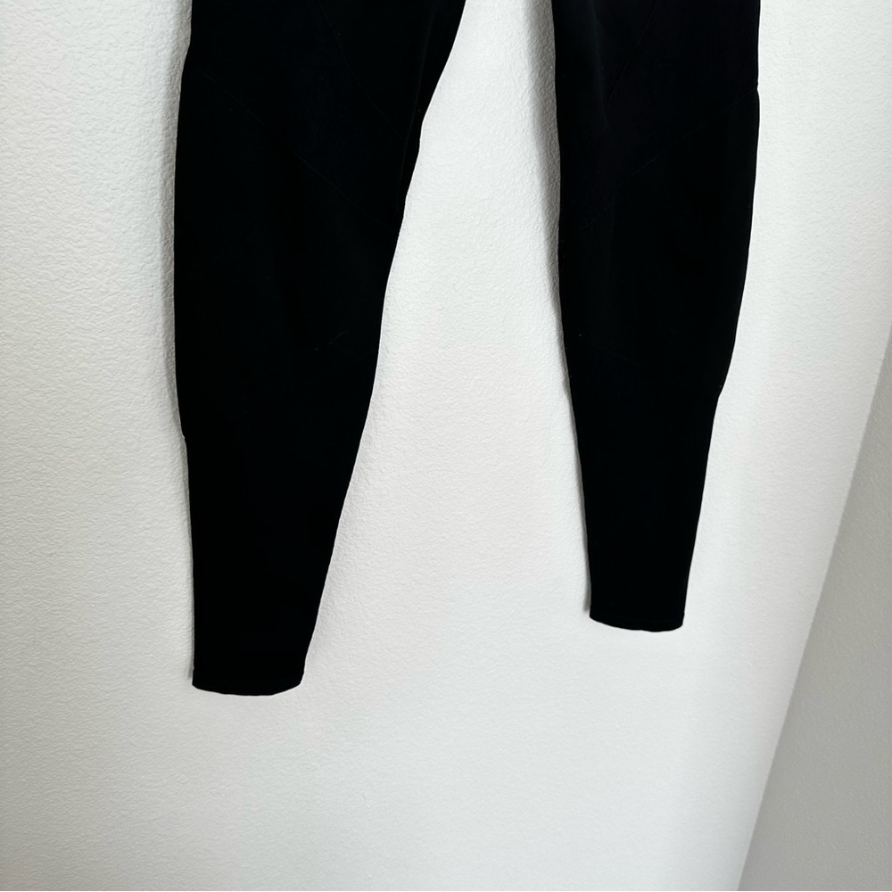 ThirdLove Flex Seamless Compression Leggings Blac… - image 4